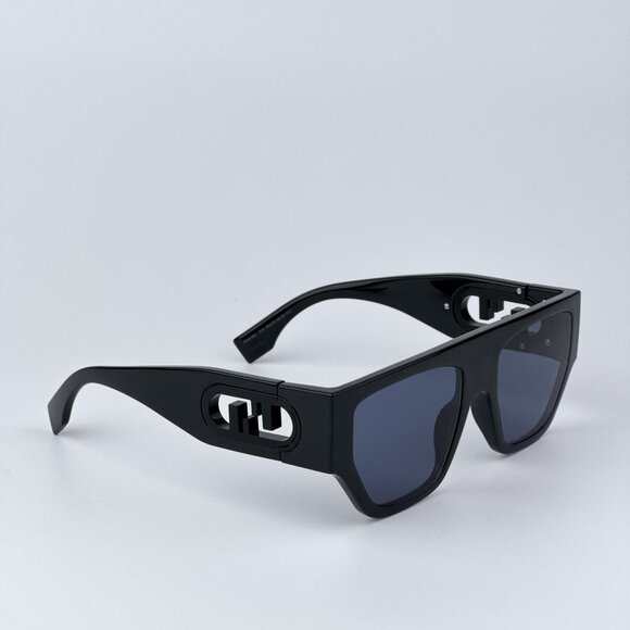 Fendi O'LOCK  FE40108U 01V  Women BRAND NEW Sunglasses Geometric Black Blue - Picture 6 of 12